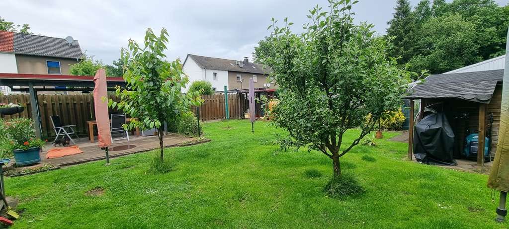 Immobilie in Waltrop - Wohnen am Waldrand**Charmantes Reihenmittelhaus - **Top renoviert und naturnah gelegen** - Bild 2
