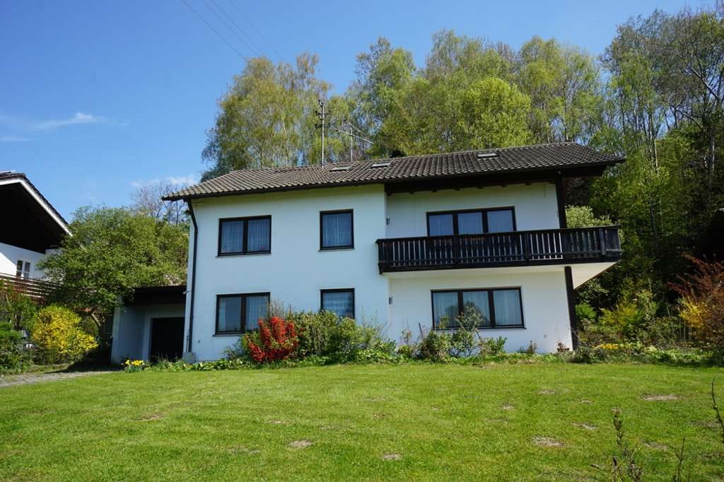Immobilie in Soyen - Terrassenwohnung in Zweifamilienhaus zu verkaufen, ruhige schöne Lage, bereits frei mit Gartenanteil - Bild 1