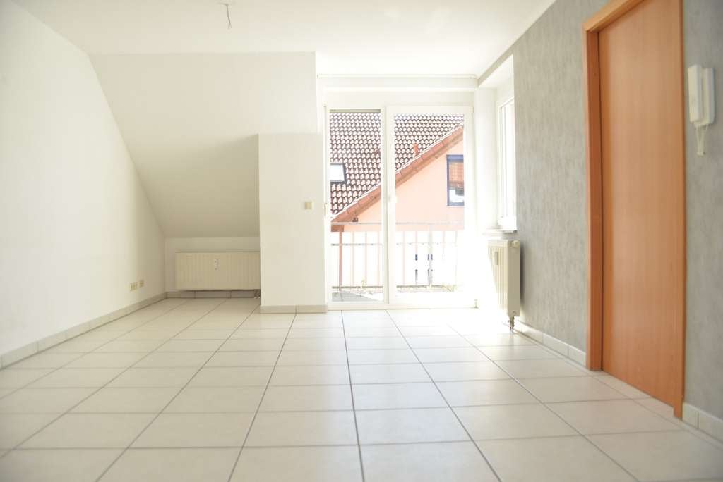 Immobilie in Pfedelbach - Maisonette Wohnung mit überdachtem PKW-Stellplatz - Bild 2