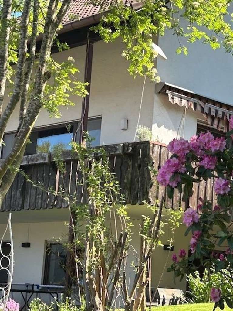 Immobilie in Vogt - Vermietetes 3-Familienhaus im Allgäu - Bild 1