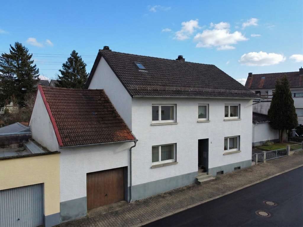 Immobilie in Trulben - Gepflegtes Einfamilienhaus mit großem Garten zum Entfalten - Bild 0
