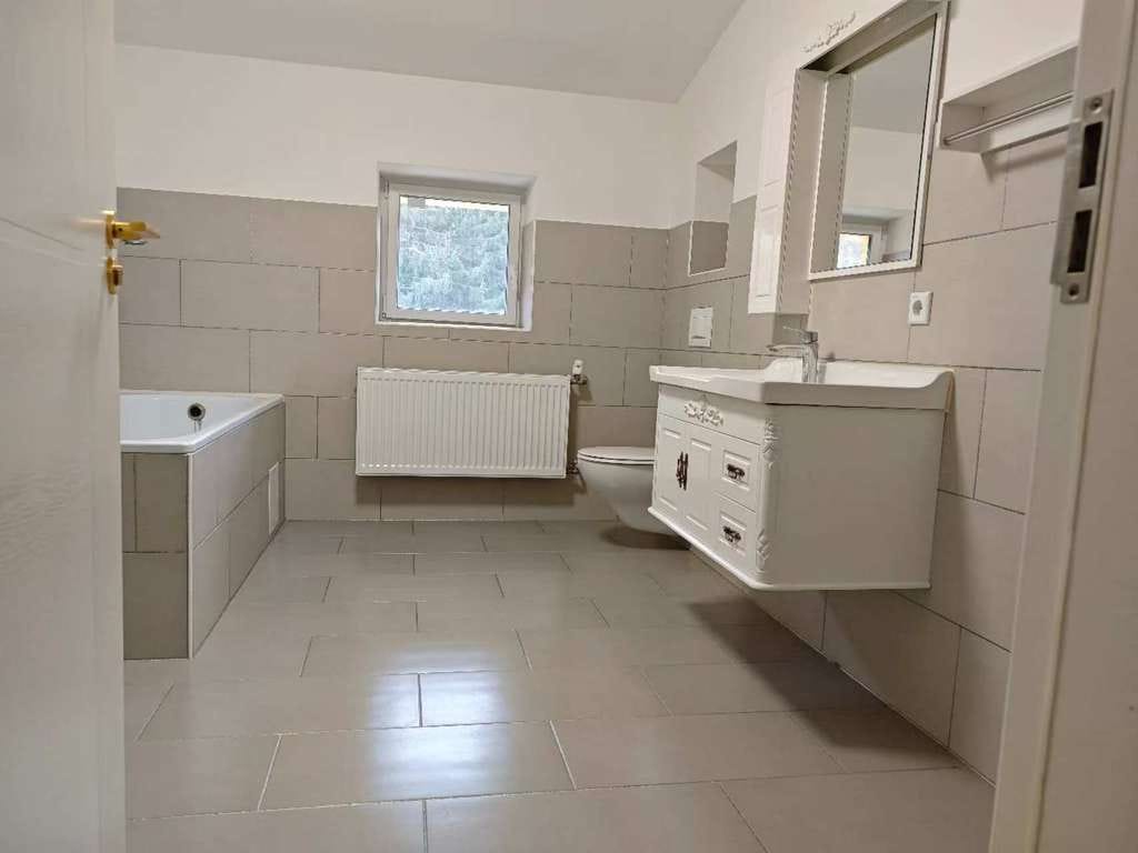 Immobilie in Kusel - Sanierte Doppelhaushälfte in Kusel mit Einbauküche - Bild 2