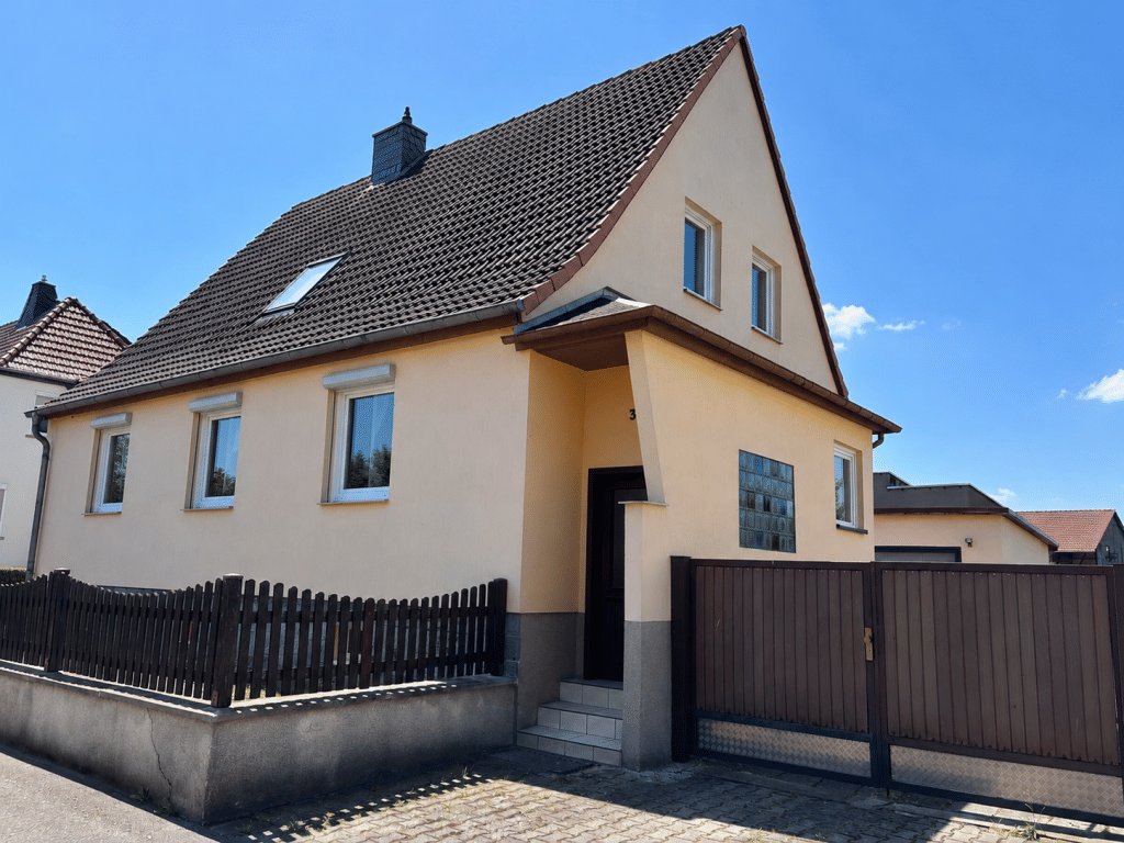 Immobilie in Drei Gleichen - Einfamilienhaus freistehend in Drei Gleichen (Günthersleben) - Bild 0