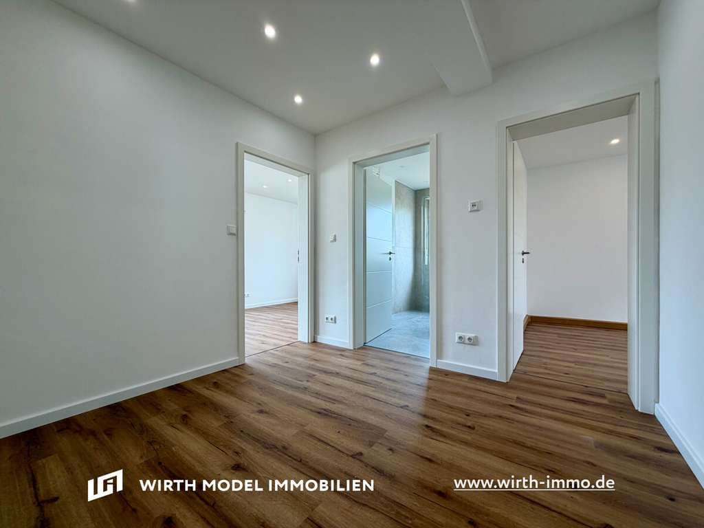 Immobilie in Niederwerrn - Rd. 120 m² | Sanierte 5-Zimmer-Maisonette-Wohnung mit Balkon, Gartenanteil und Garage - Bild 4