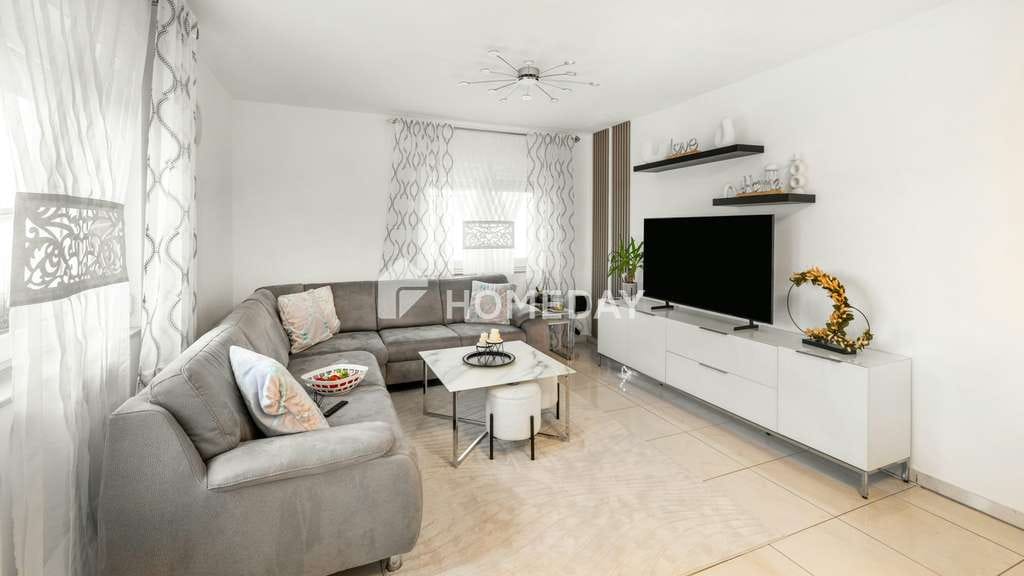 Immobilie in Mallersdorf-Pfaffenberg - Ruhig gelegenes Einfamilienhaus mit Energieeffizienzklasse A und viel Platz für die ganze Familie - Bild 1