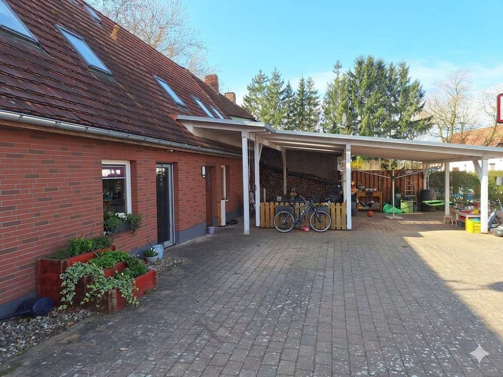 Immobilie in Dobbertin - Historische Doppelhaushälfte in Dobbertin - Modernisiertes Familienidyll (Provisionsfrei!) - Bild 1