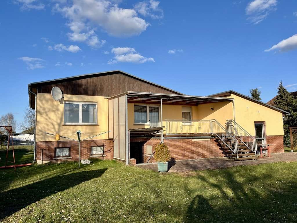 Immobilie in Päwesin - Helles Wohnhaus am Feldrand - Bild 0