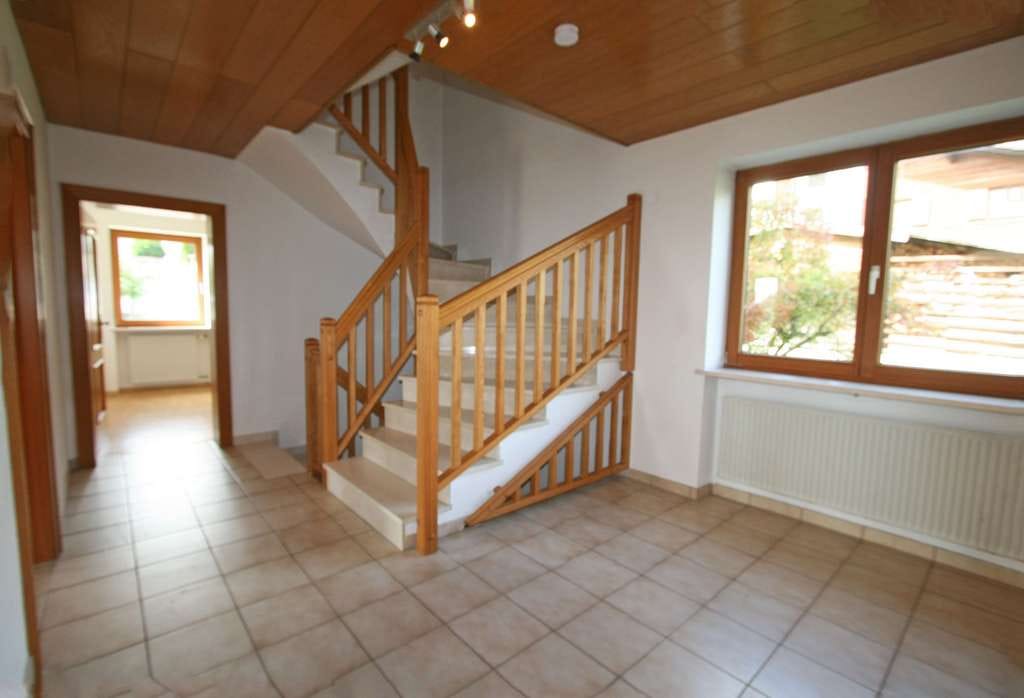 Immobilie in Marklkofen - Freistehendes  Einfamilienhaus im gemütlichen Landhausstil - Bild 4