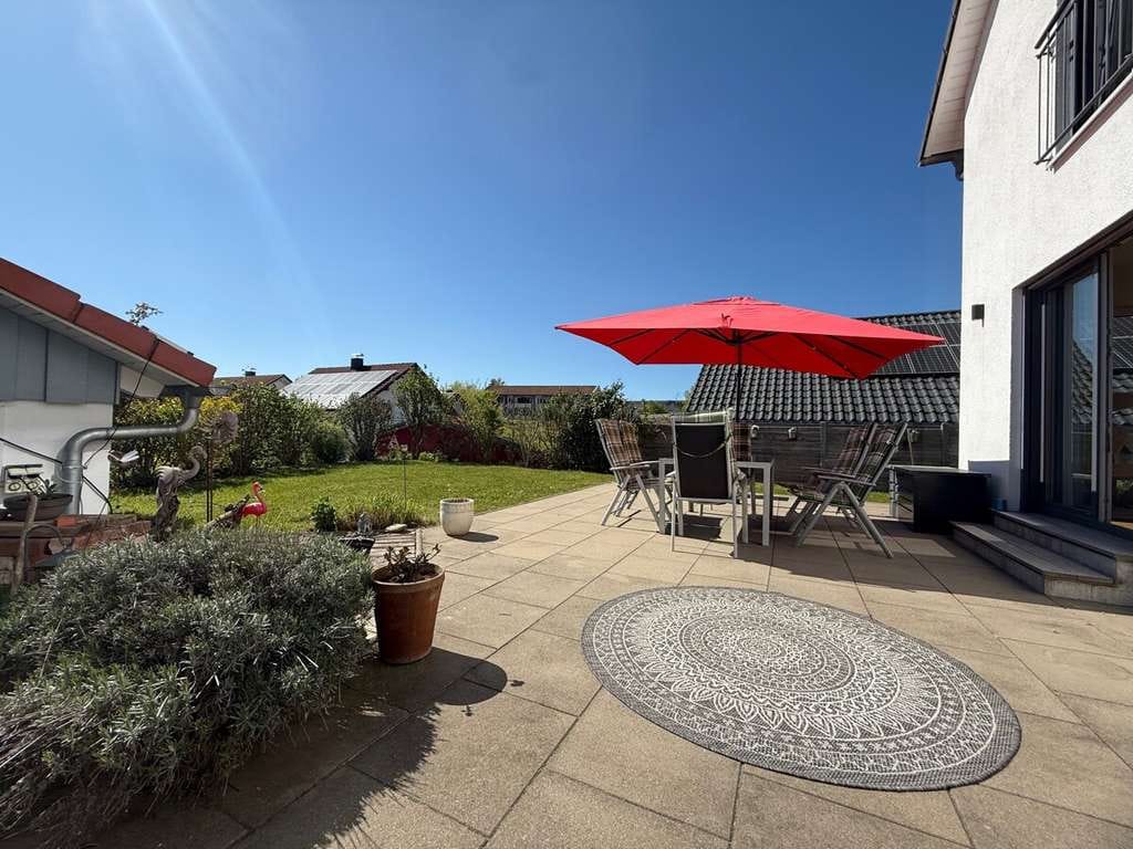Immobilie in Hergensweiler - Familienfreundliches Traumhaus mit Garten, Sauna und moderner Technik in Hergensweiler - Bild 2