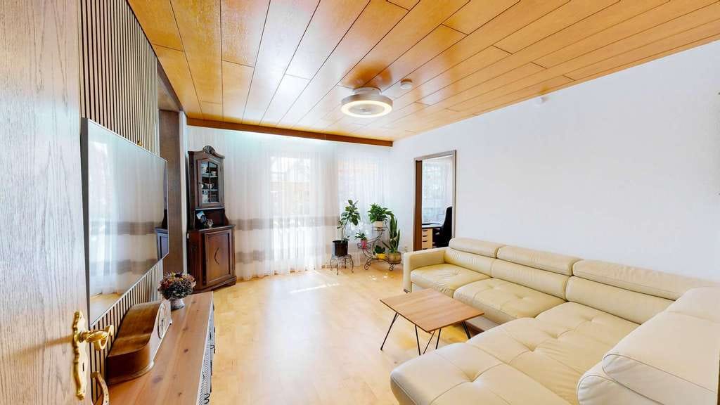 Immobilie in Gaimersheim - Hausgefühl mit viel Privatsphäre: 4-Zimmer-Gartenwohnung - ruhig und liebevoll gepflegt - Bild 2