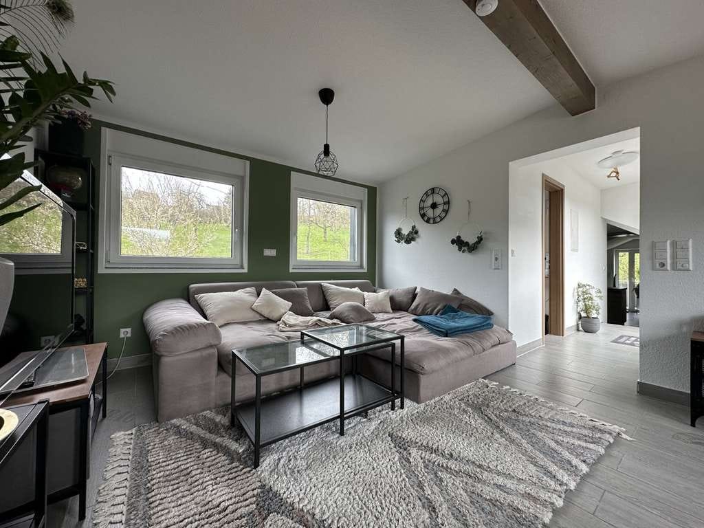 Immobilie in Pfedelbach - Großzügiges Mehrfamilienhaus mit moderner Ausstattung und vielseitigen Nutzungsmöglichkeiten - Bild 2