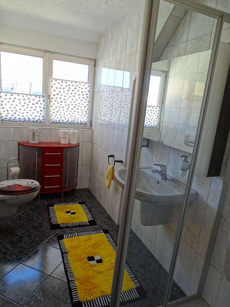 Immobilie in Bonndorf im Schwarzwald - ! Wohnung ! Vier-Zimmer-Eigentumswohnung mit Galerie in Bonndorf-Stadt - Bild 4