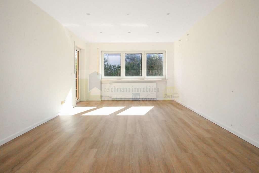 Immobilie in Donaueschingen - Weitgehend renovierte 2-Zimmer-Wohnung mit Terrasse und Garage in ruhiger Lage von DS-Heidenhofen! - Bild 2