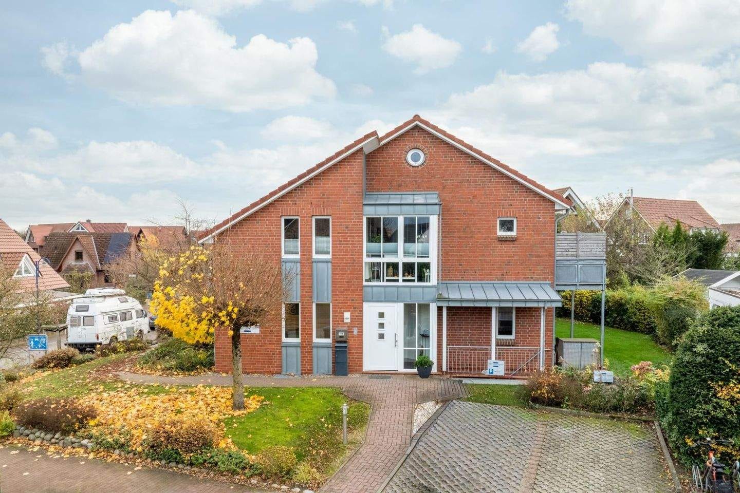 Immobilie in Bad Oldesloe - Repräsentatives Wohn- und Geschäftshaus - Bild 2