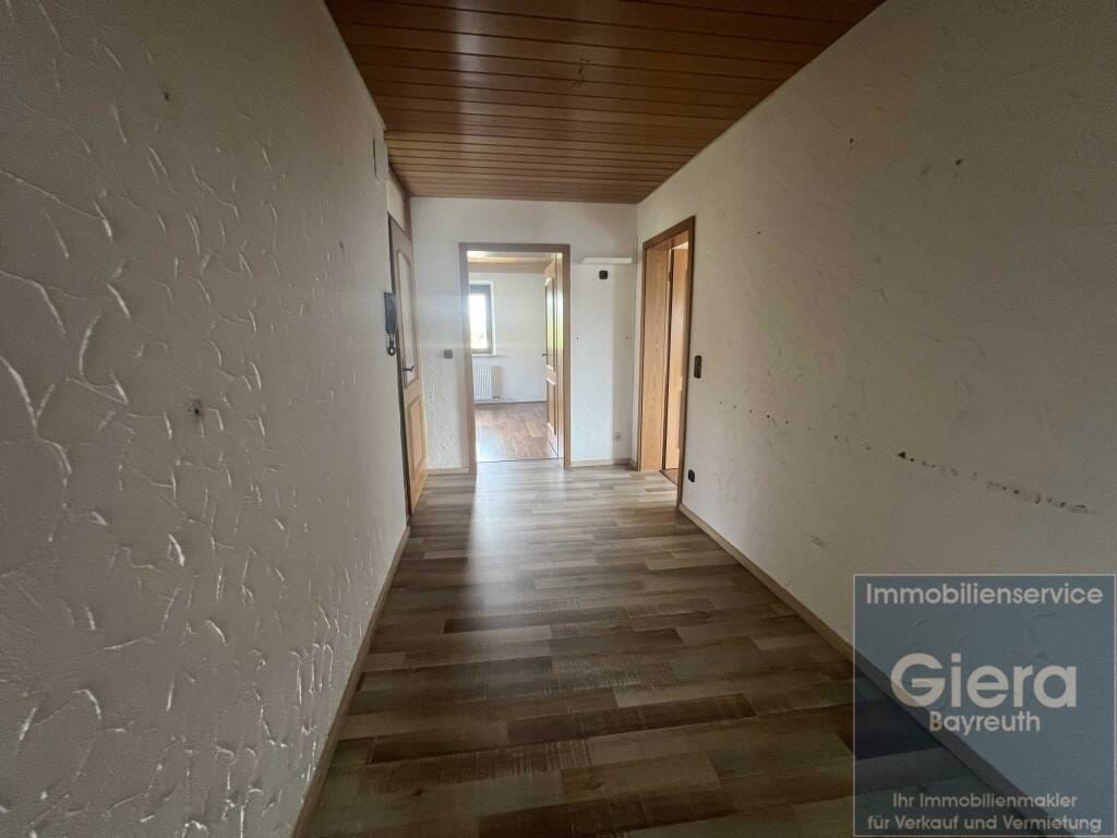 Immobilie in Hummeltal - Großzügige 4-Zi.-Whg. mit ausbaufähigem Dachboden - Bild 3