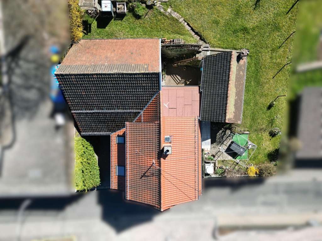 Immobilie in Flörsbachtal - Einziehen & wohlfühlen - gepflegtes Einfamilienhaus mit großem Grundstück  - Bild 3