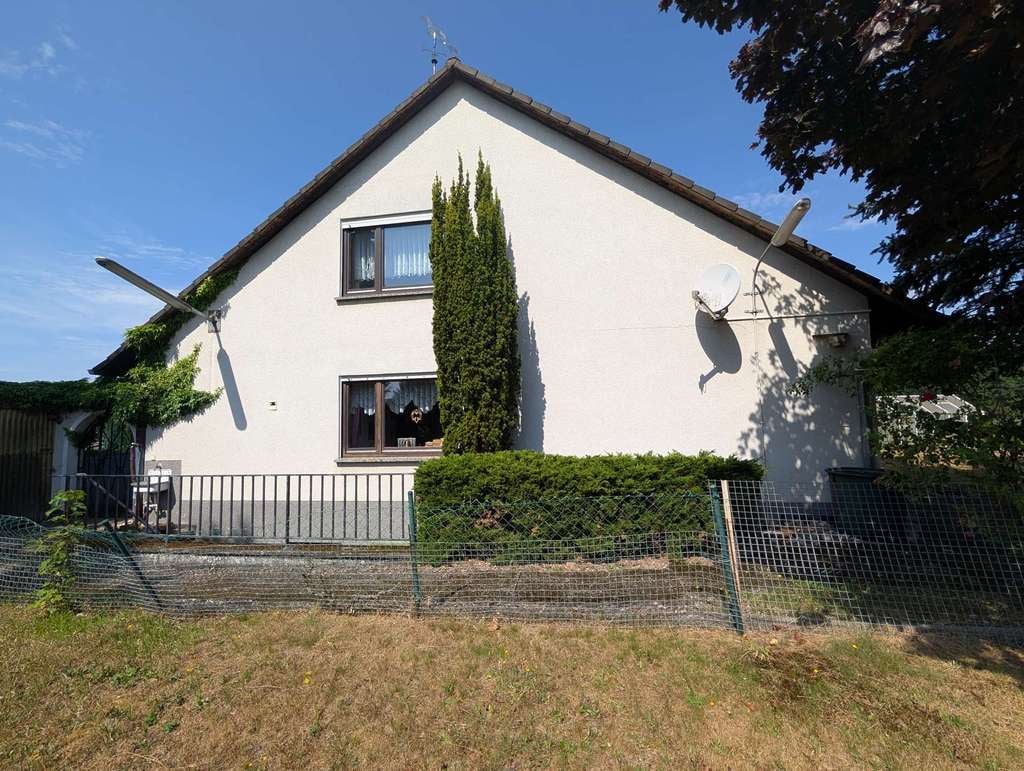 Immobilie in Bebra - Bebra-Breitenbach: Einfamilienhaus mit ausgebautem Dachgeschoss in bester Lage und großem Grundstück - Bild 4