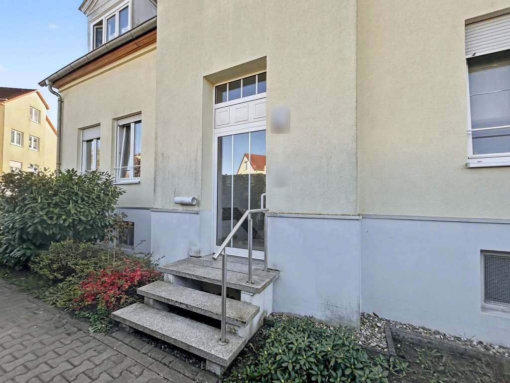 Immobilie in Leuna - Ideale Kapitalanlage: 3‑Zimmer‑Maisonette auf zwei Ebenen mit Balkon und Garage in Leuna - Bild 1