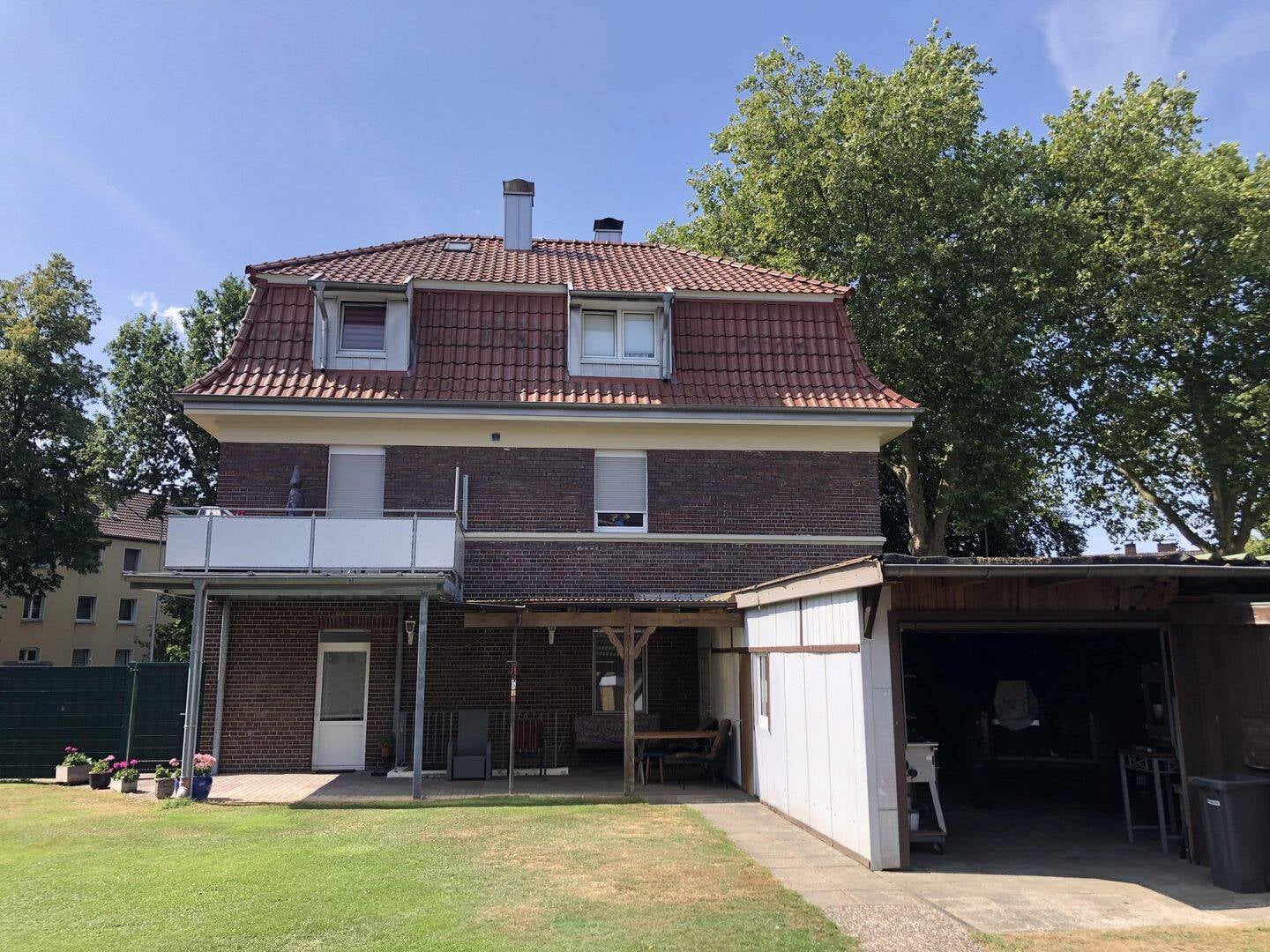 Immobilie in Dülmen - Mit Vermietung ins eigene Haus! 3-Parteienhaus in Dülmen - EG-Wohnung frei - Bild 1