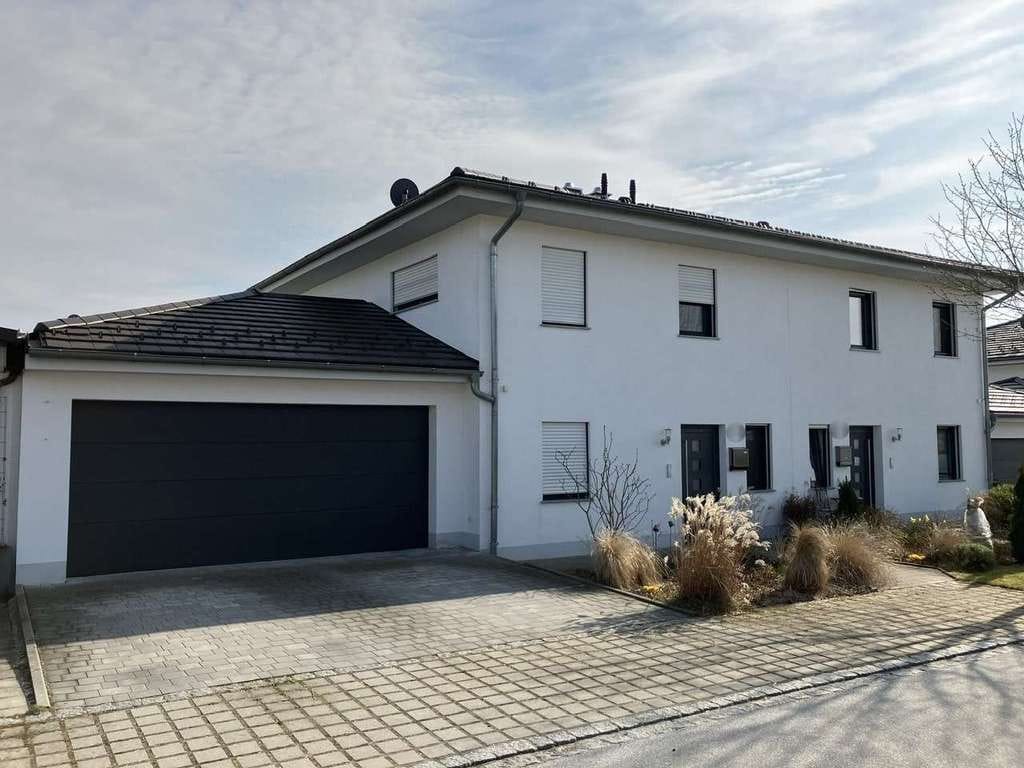 Immobilie in Fürstenzell - Hochwertige DHH Fürstenzell, Bj. 2014 – Neubau-Komfort ohne Bauzeit, provisionsfrei - Bild 1