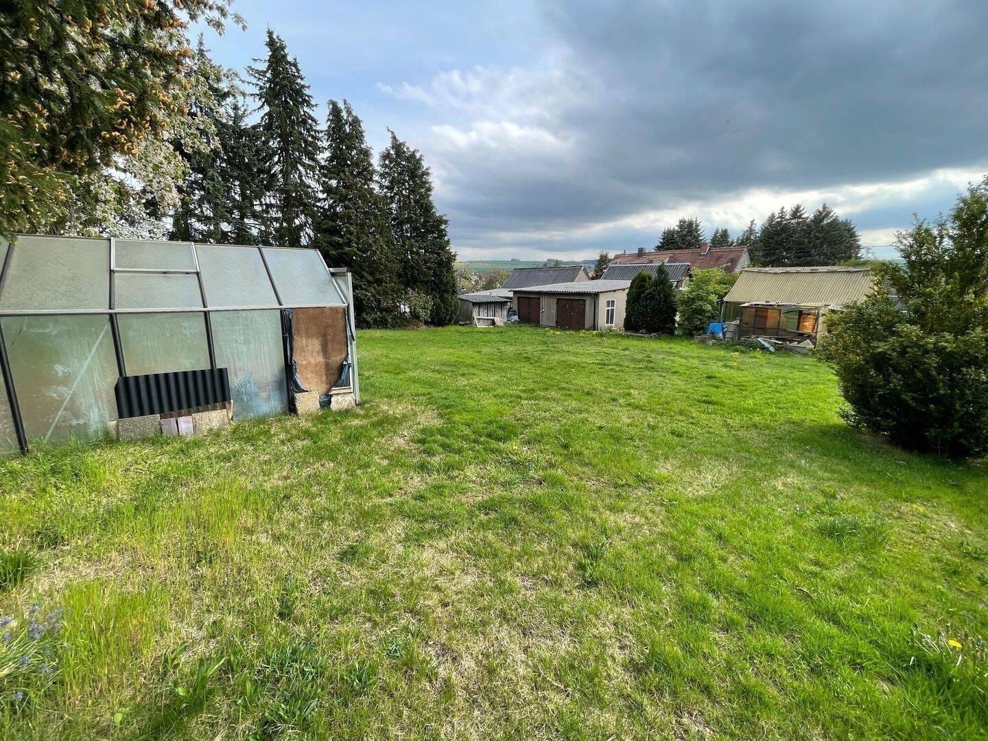 Immobilie in Neukirchen/Erzgebirge - Top Lage /Traumgrundstück/Doppelhaushälfte/sanierungsbedürftig/großes Nebengelass/  maximales Potential für Anbau/Umbau/Erweiterung - Bild 1