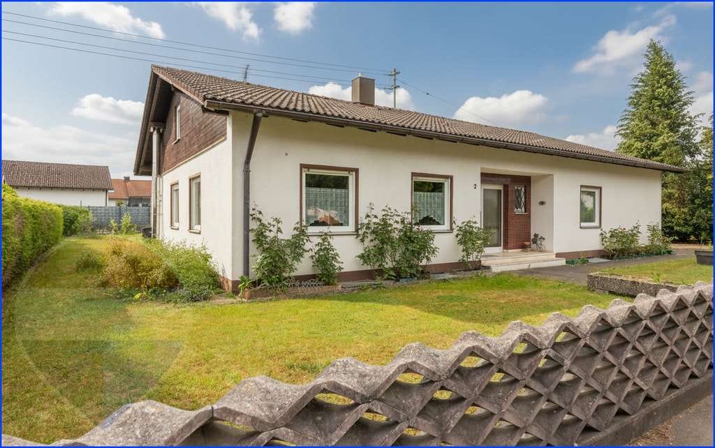 Immobilie in Hurlach -  Familienfreundlicher Bungalow in Hurlach in ruhiger Lage - Wohnen auf einer Ebene mit großem Garten - Bild 0