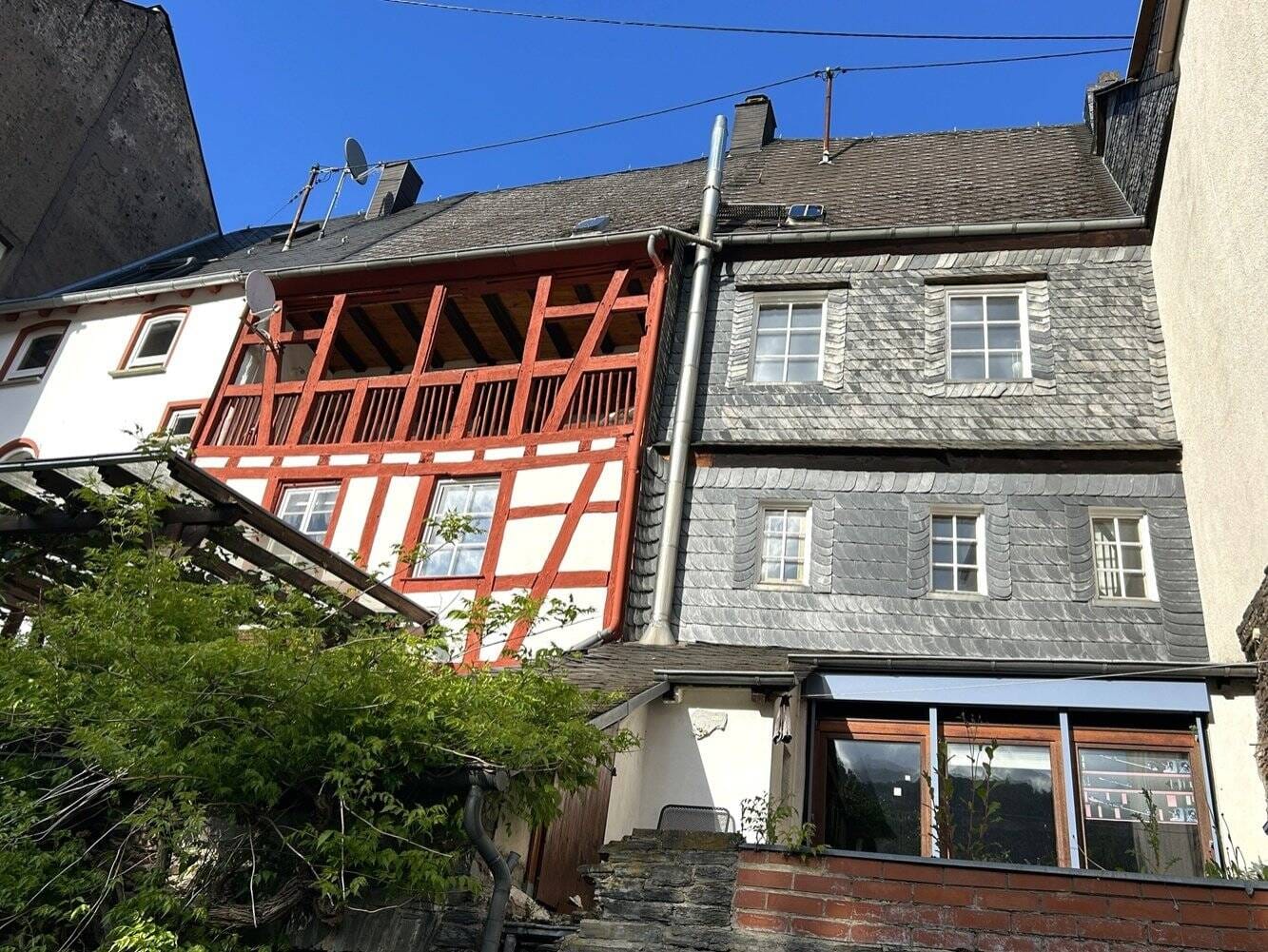 Immobilie in Briedel - historisches Fachwerk-Winzer-Haus mit Weinbergsblick über die Mosel - Bild 2