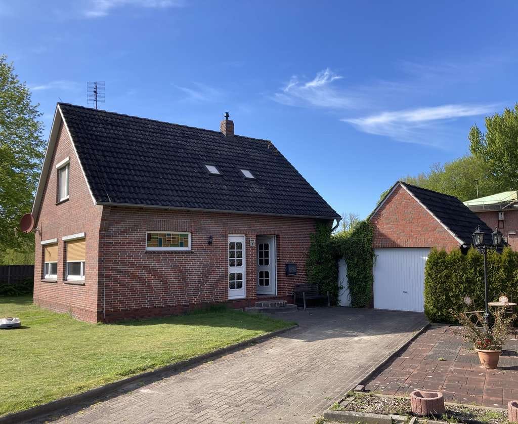 Immobilie in Stadland - Solides Einfamilienhaus mit 4 Zimmern in Stadland - Bild 0