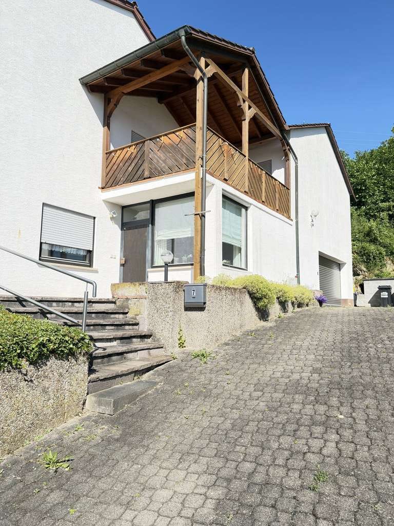 Immobilie in Gleiszellen-Gleishorbach - Wohnhaus in traumhafter Lage mit viel Platz und herrlichem Fernblick - Bild 2