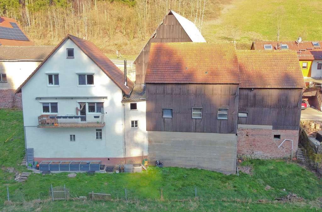 Immobilie in Oberzent - Freistehendes Einfamilienhaus mit Scheune in ländlicher Lage ! - Bild 0