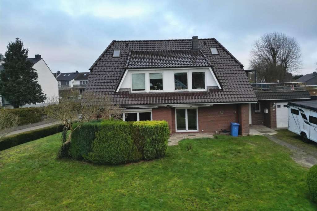 Immobilie in Nahe - Großzügiges Zweifamilienhaus in Nahe - Bild 0