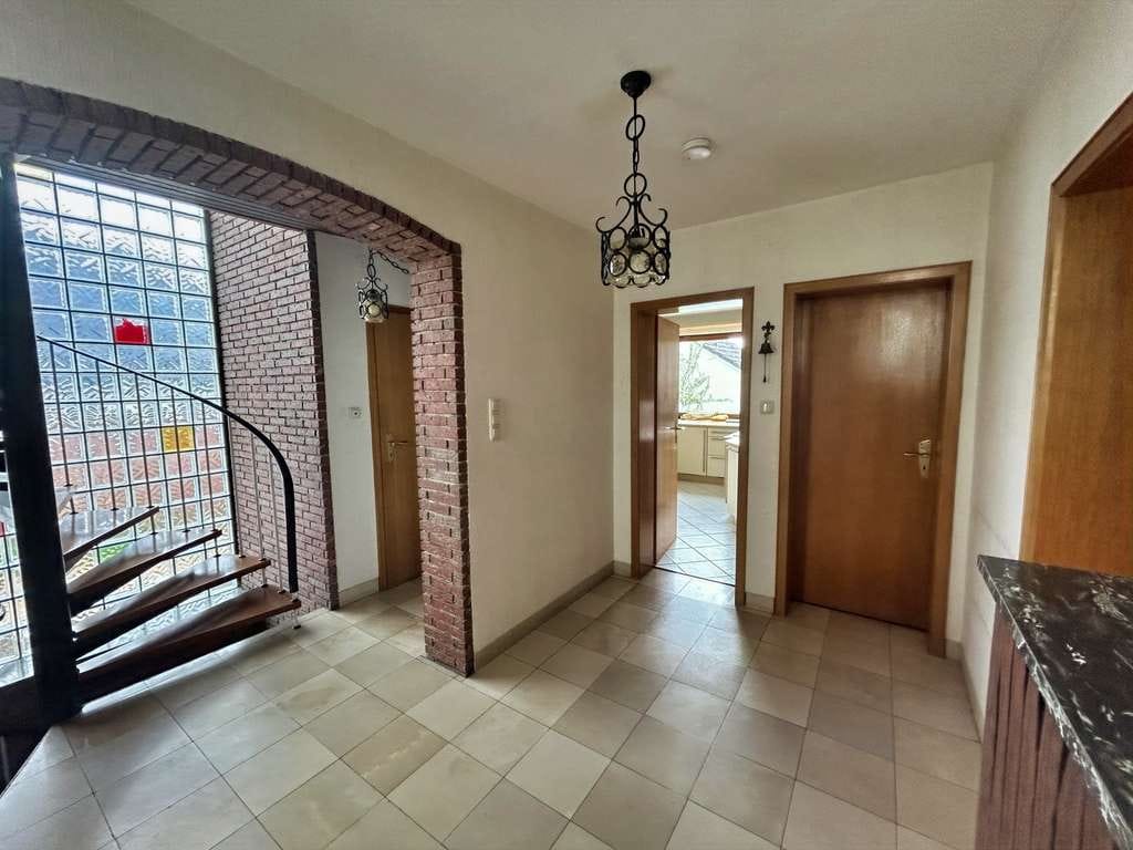 Immobilie in Zülpich - Freistehendes Einfamilienhaus in begehrter Lage von Zülpich - Bild 2