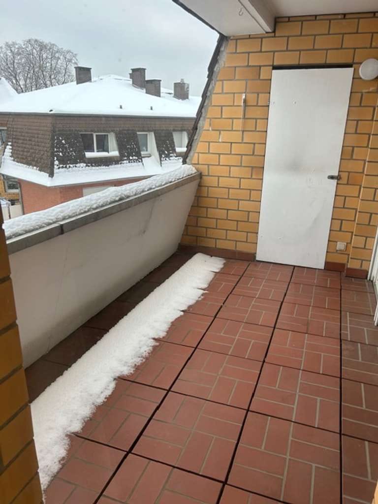 Immobilie in Lollar - Tolle renovierte 3 Zimmer Wohnung mit schönem Sonnenbalkon - Bild 2