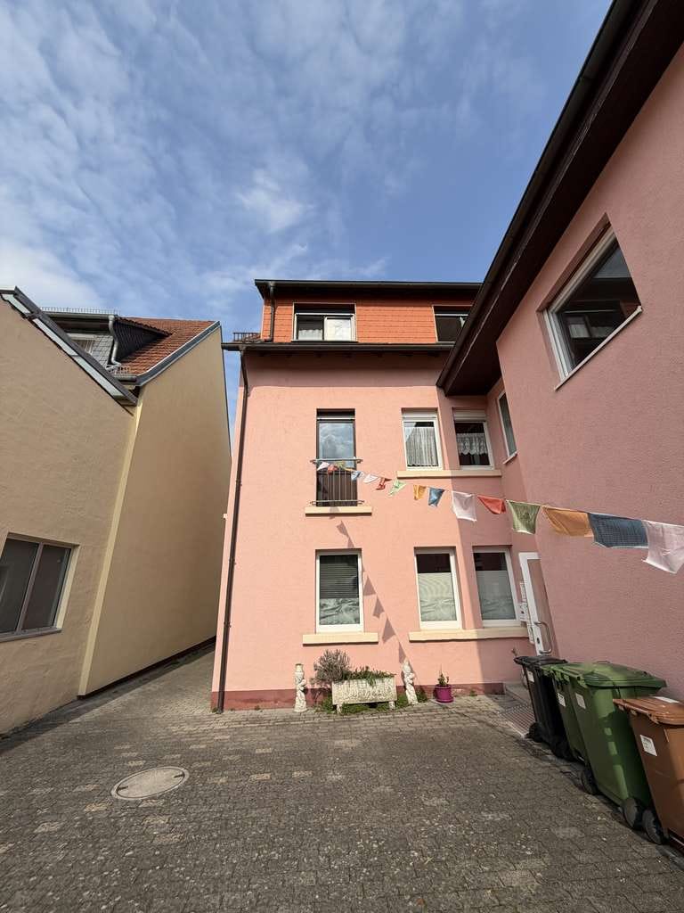 Immobilie in Meckesheim - Mehrgenerationenhaus mit 4 freien Wohnungen+großer Garten am Marktplatz von Meckesheim - Bild 3