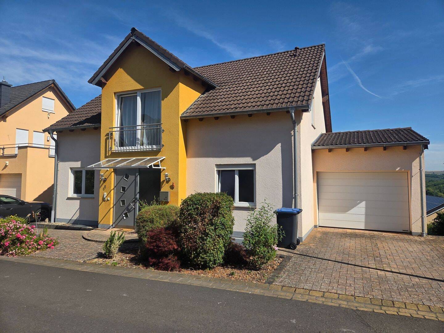 Immobilie in Oberbillig - Freistehendes Einfamilien-Haus mit heller Einliegerwohnung   - Bild 0
