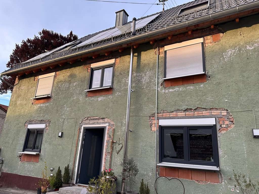 Immobilie in Kapsweyer - Wohnhaus mit Halle, Garten, uneinsehbarem Hof & Ausbaupotential - Bild 1