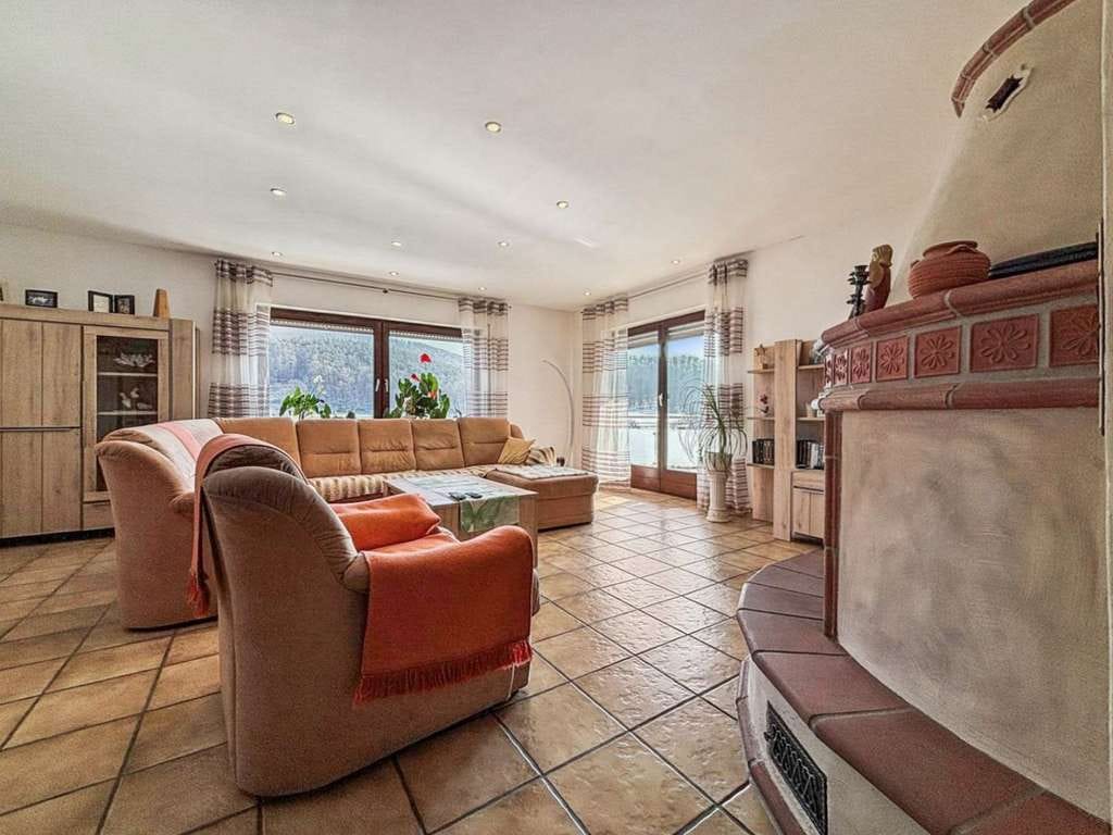 Immobilie in Eschau - Großzügiges Zuhause mit Weitblick in Eschau – ideal für Familien und Mehrgenerationen - Bild 3