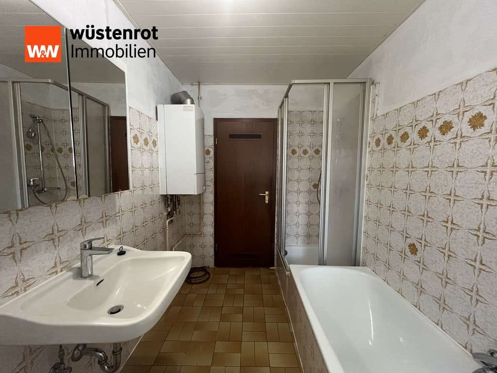 Immobilie in Limeshain - Charmante 4-Zimmer-Erdgeschosswohnung mit moderner Küche und Stellplatz - Bild 4
