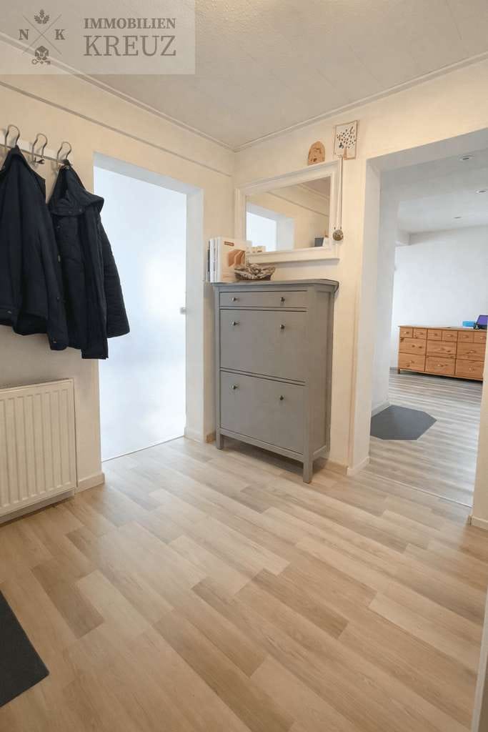 Immobilie in Tauberbischofsheim - Gepflegtes Einfamilienhaus mit Kamin und großzügiger Terrasse - Bild 4