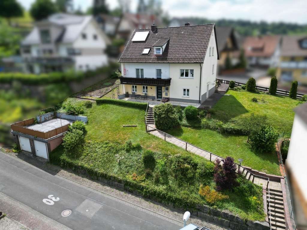 Immobilie in Frammersbach - Viel Platz für die ganze Familie – gepflegtes Wohnhaus mit großem Grundstück in Frammersbach - Bild 0