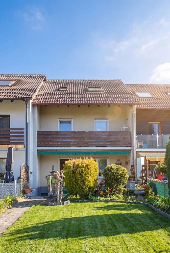 Immobilie in Moosburg - Großzügiges Reihenmittelhaus in ruhiger, naturnaher Wohnlage - Bild 1