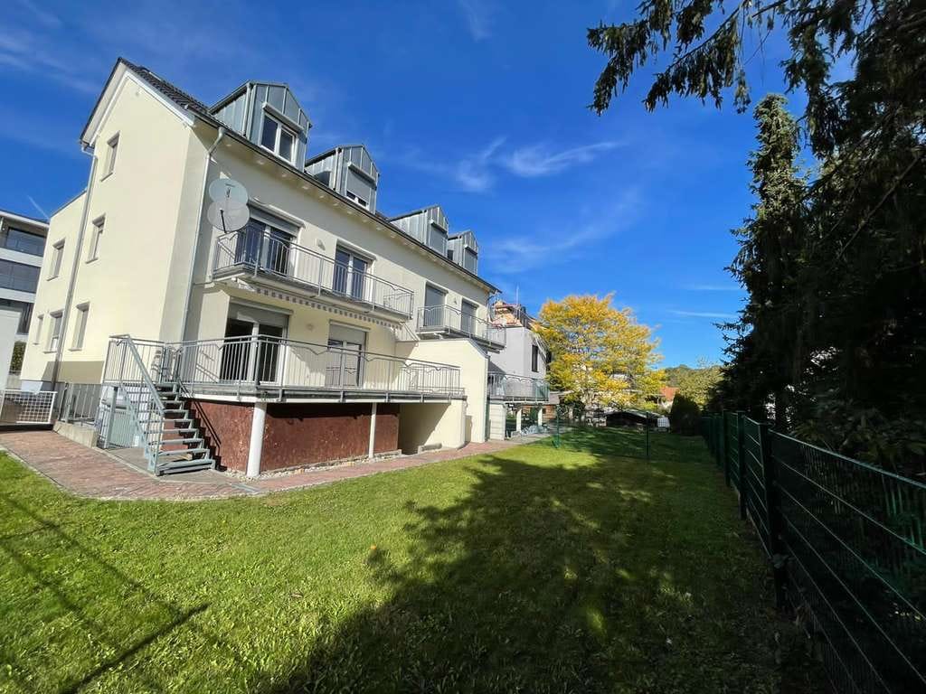 Immobilie in Idstein - Geräumige 7-Zimmer-Doppelhaushälfte in Idstein - Bild 2