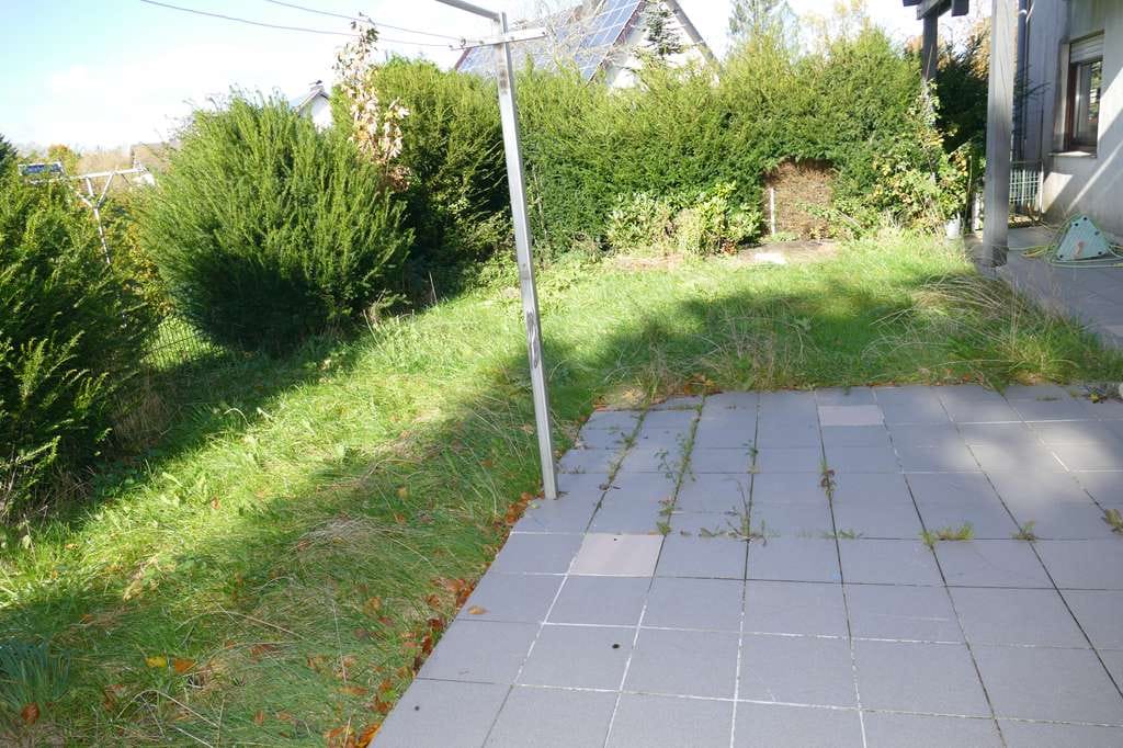 Immobilie in Hellenthal - Modernisierungsbedürftige Erdgeschosswohnung mit Garten und Garage - ideal als Ferienwohnung - Bild 4