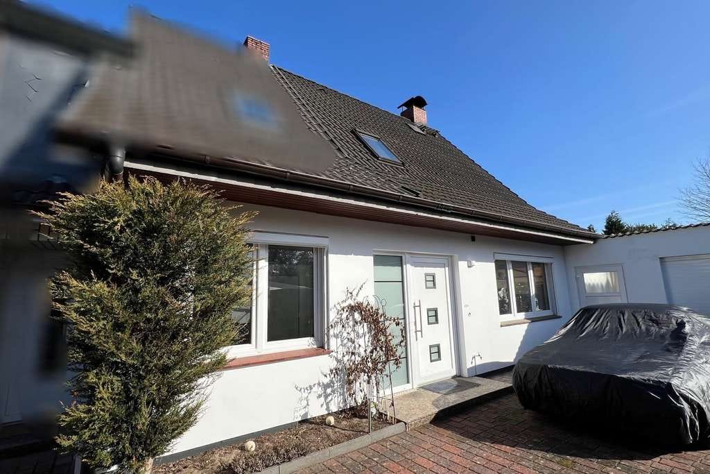 Immobilie in Glinde - Haushälfte für Kapitalanleger! - Bild 0