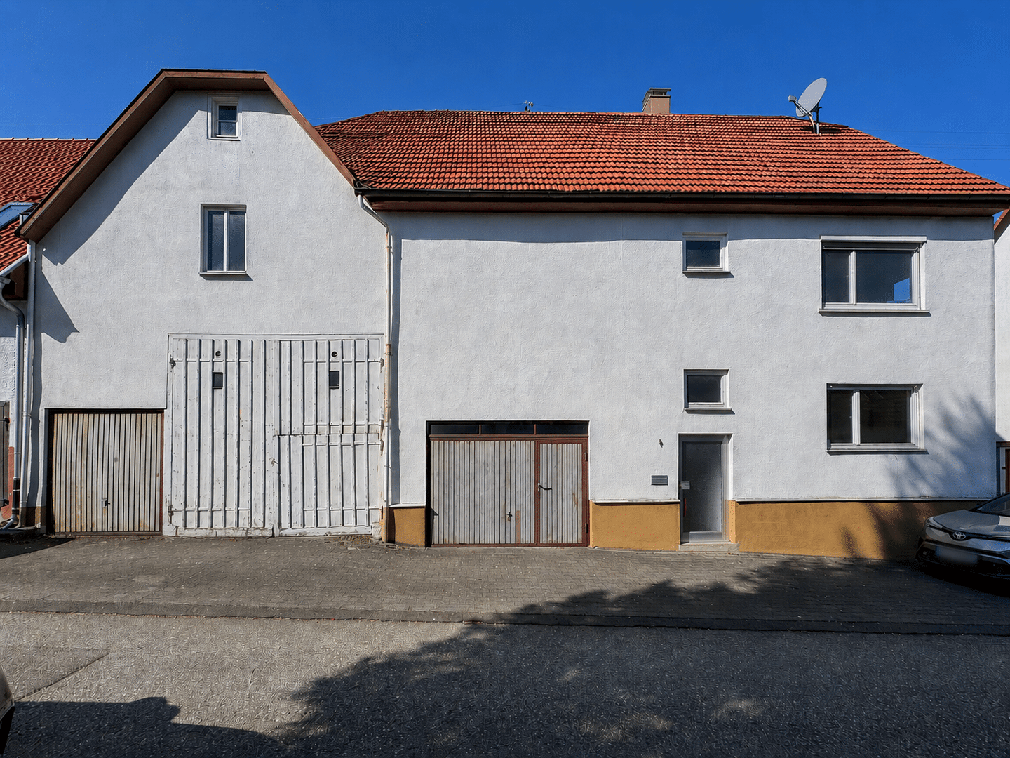 Immobilie in Hülben - Liebhaberobjekt: Bauernhaus mit Scheune und Ausbaupotenzial - Bild 0