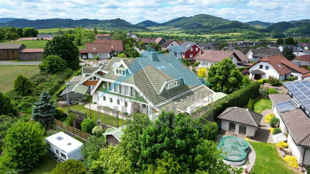 Immobilie in Battenberg - Beindruckendes und großzügiges Landhaus mit zweitem Wohnhaus in Feldrandlage von Battenberg-Dodenau! - Bild 3
