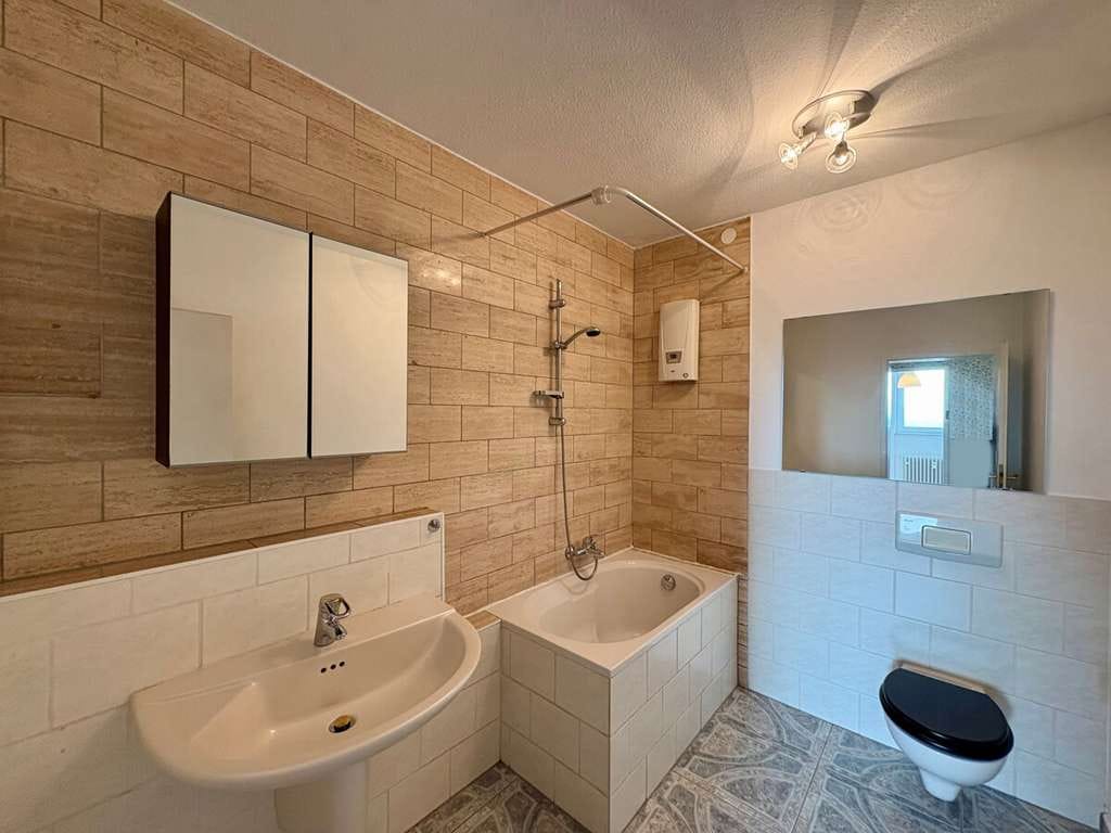 Immobilie in Geisenheim - „Weitblick genießen“ 
Freigestellte 4-Zimmer-ETW
mit Balkon
im wunderschönen Geisenheim - Bild 4