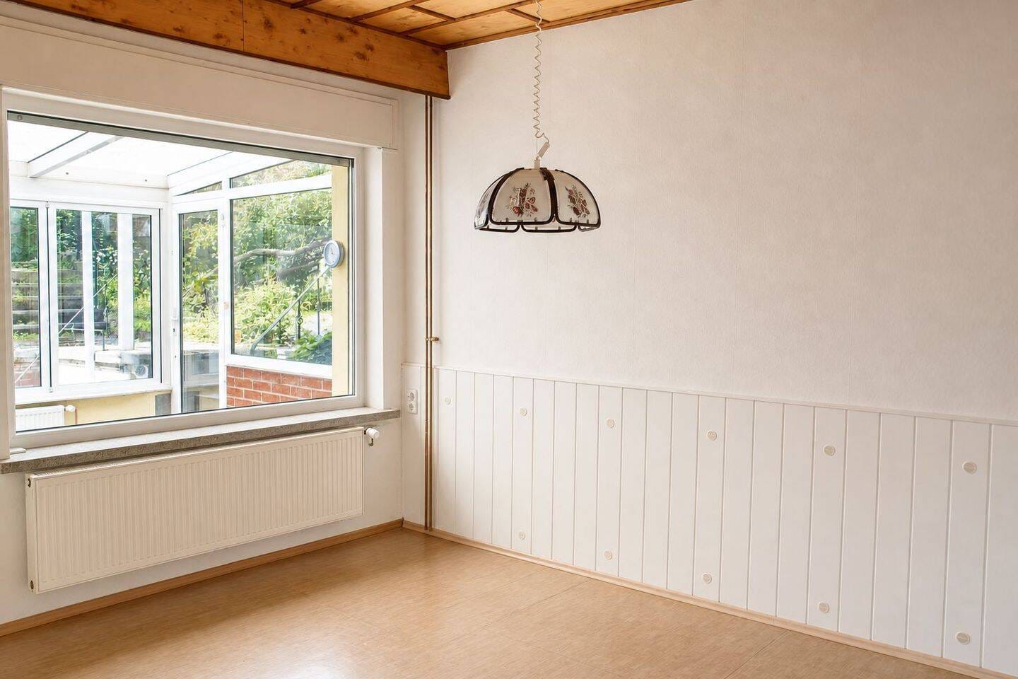 Immobilie in Hohe Börde - Charmantes Einfamilienhaus mit Wintergarten - Bild 3