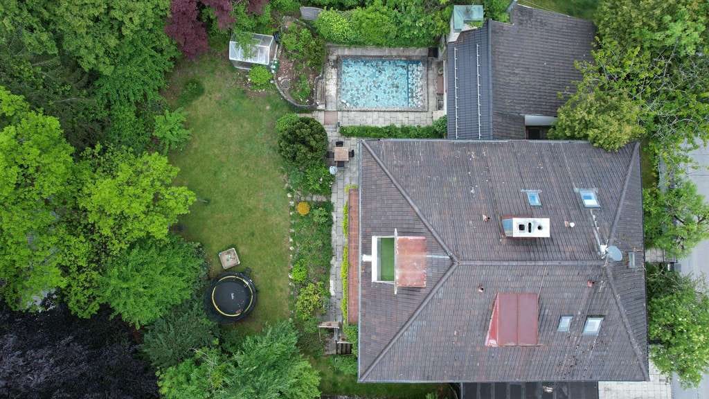 Immobilie in Grünwald - Eine Villa mit Geschichte und Zukunft auf 1.035 m² Eckgrundstück in Grünwald - Bild 2