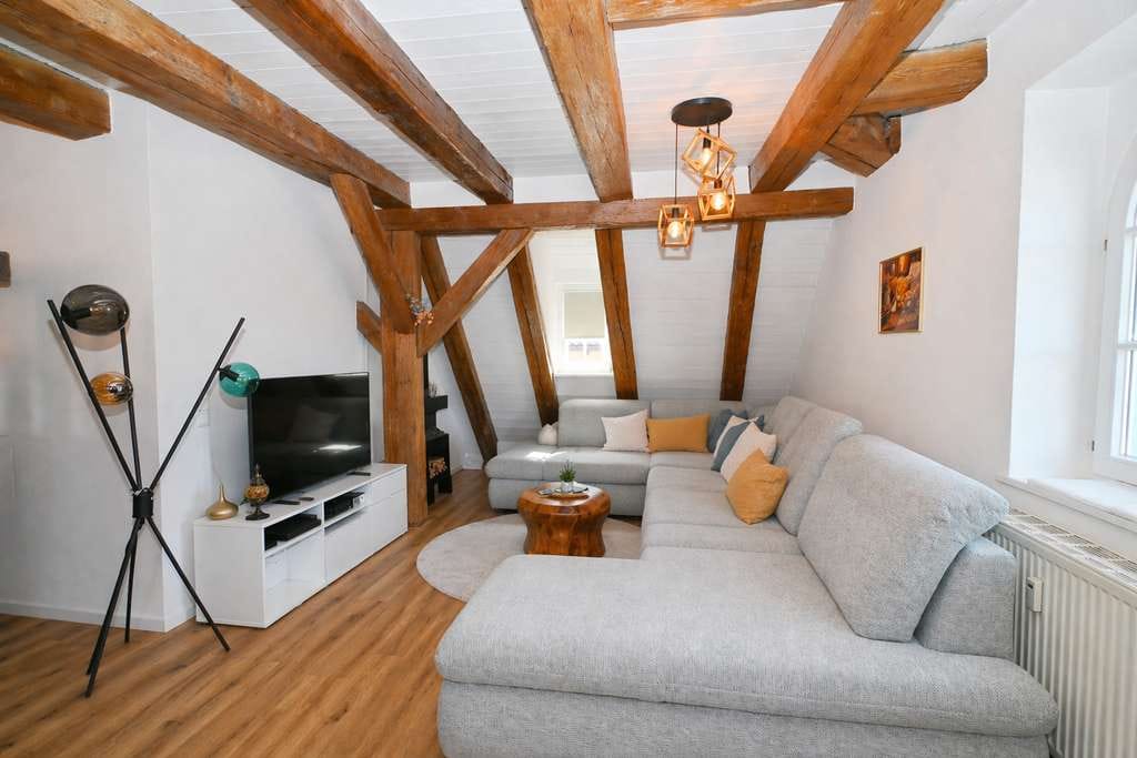 Immobilie in Pfullendorf - Charmante Maisonettewohnung mit Dachspitz – Denkmalgeschützte Kapitalanlage in Pfullendorf - Bild 0
